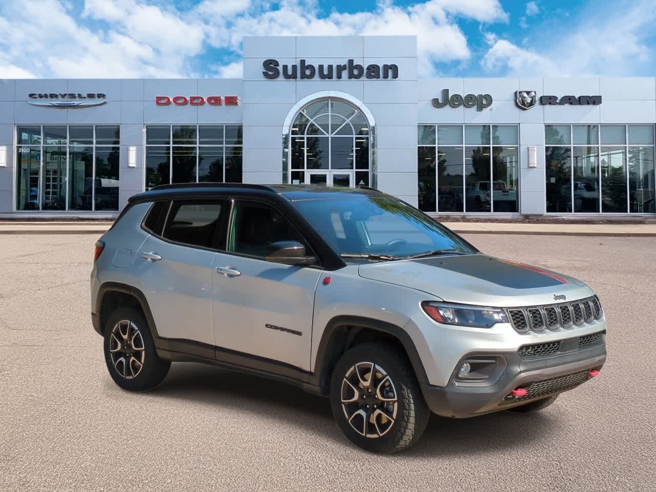 2024 Jeep Compass Trailhawk photo 2