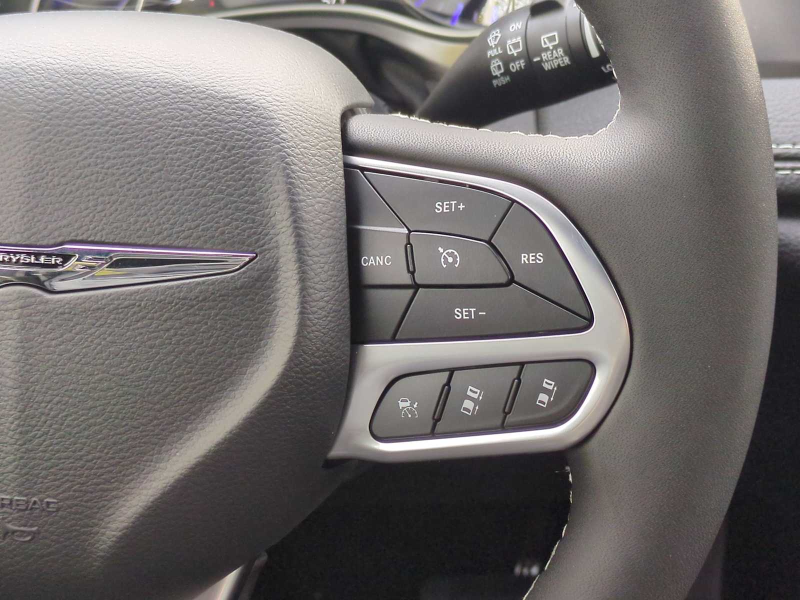 Thumbnail: 2026 Chrysler Pacifica - 26