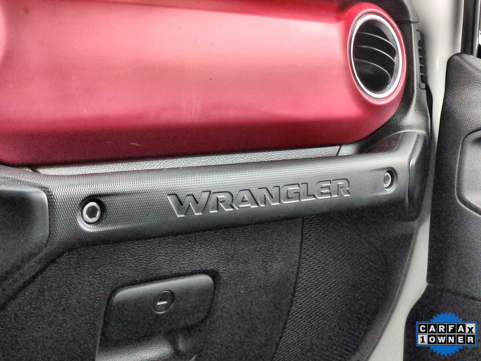 Thumbnail: 2019 Jeep Wrangler - 38