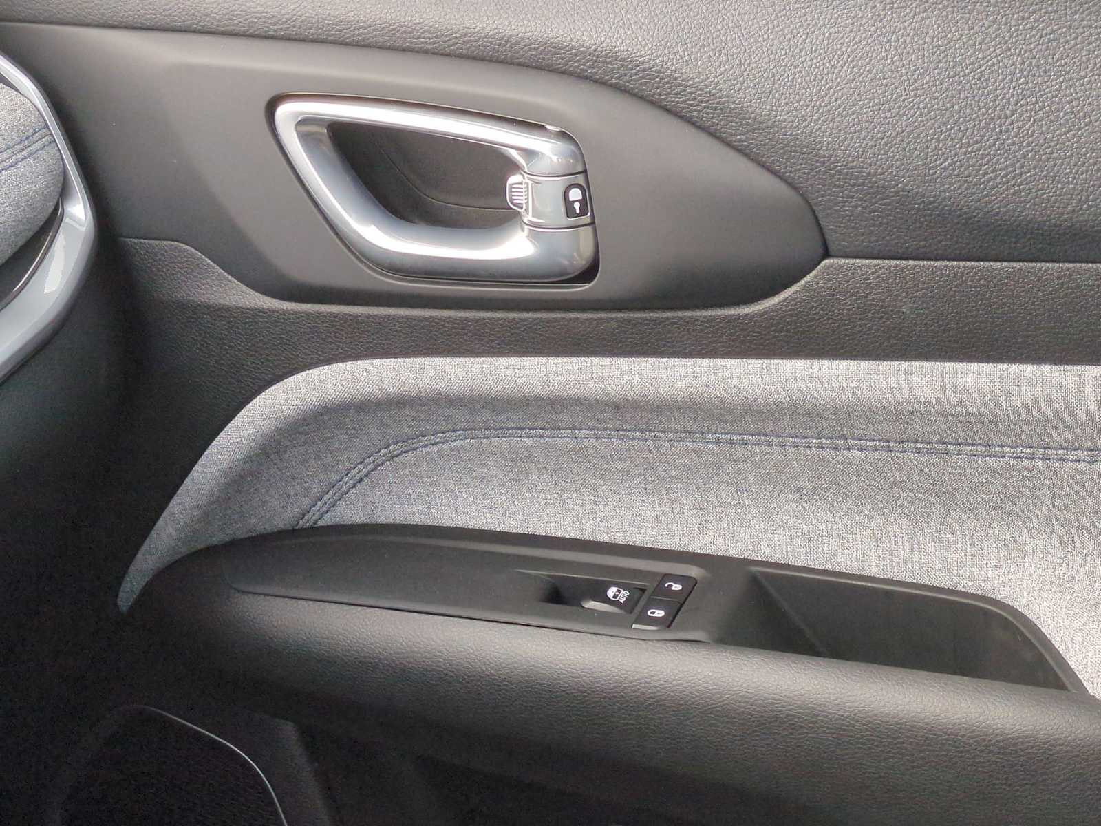 Thumbnail: 2025 Jeep Compass - 35