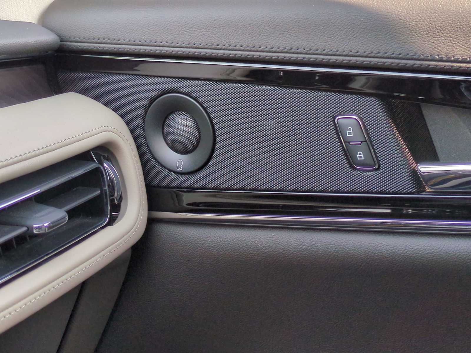 2022 Lincoln Nautilus Reserve 33