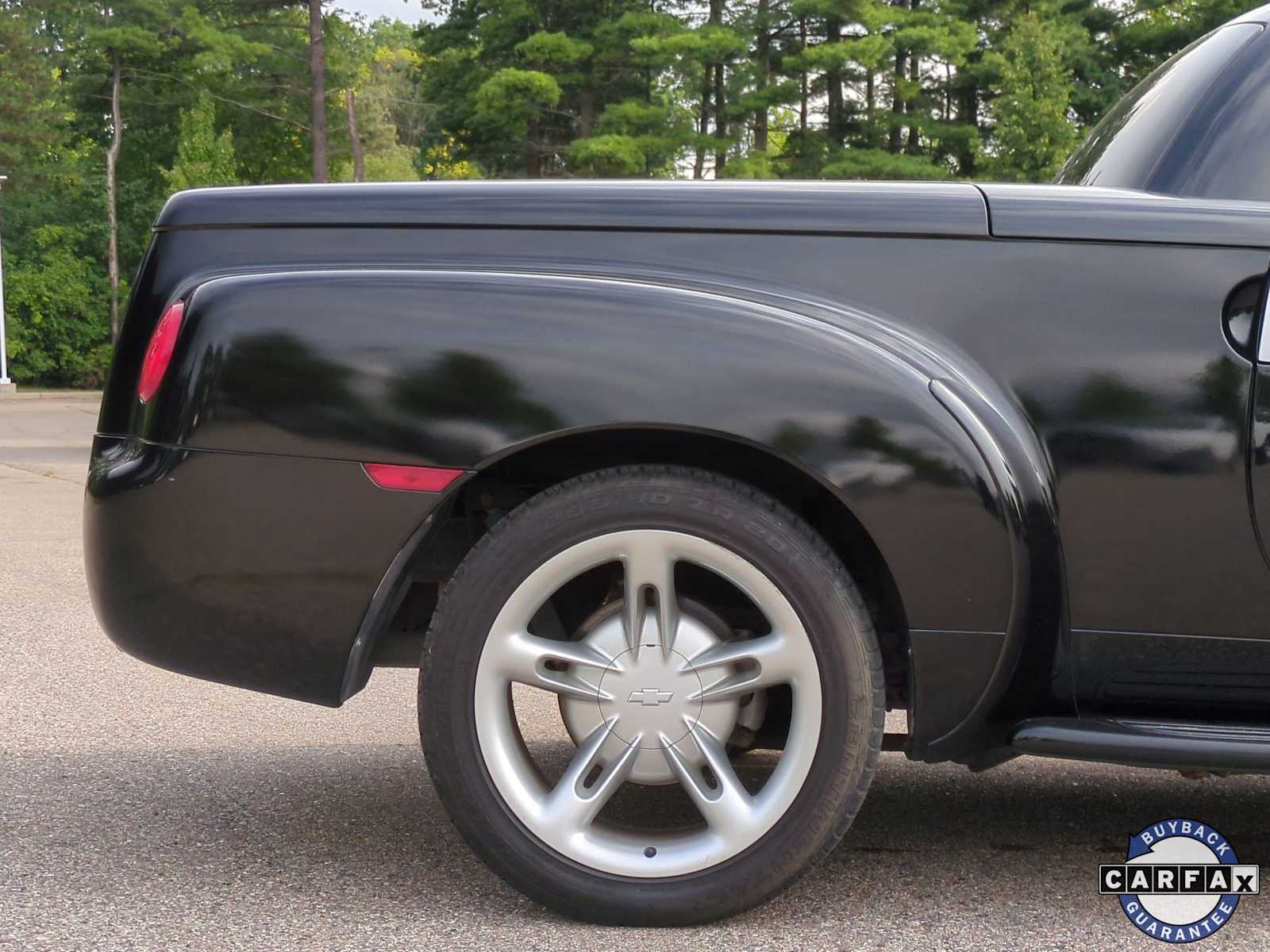 Thumbnail: 2005 Chevrolet SSR - 7