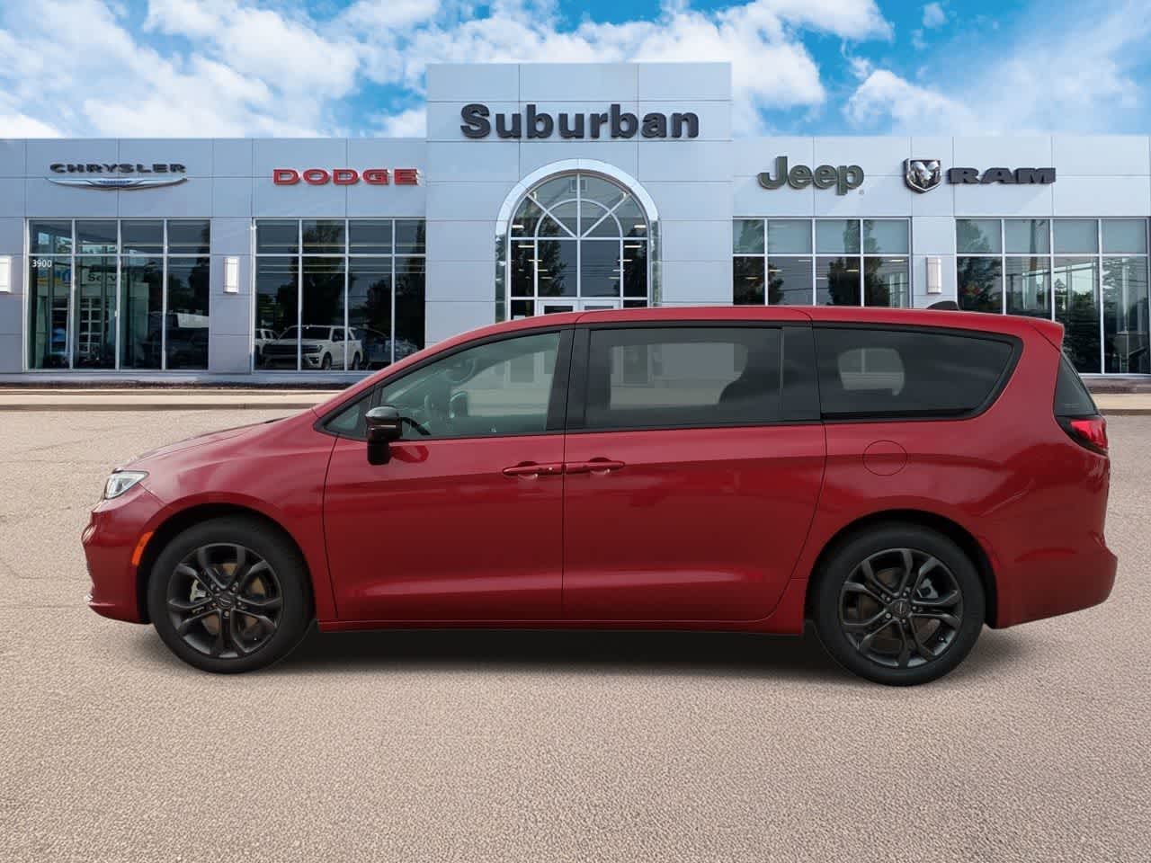 Thumbnail: 2026 Chrysler Pacifica - 5