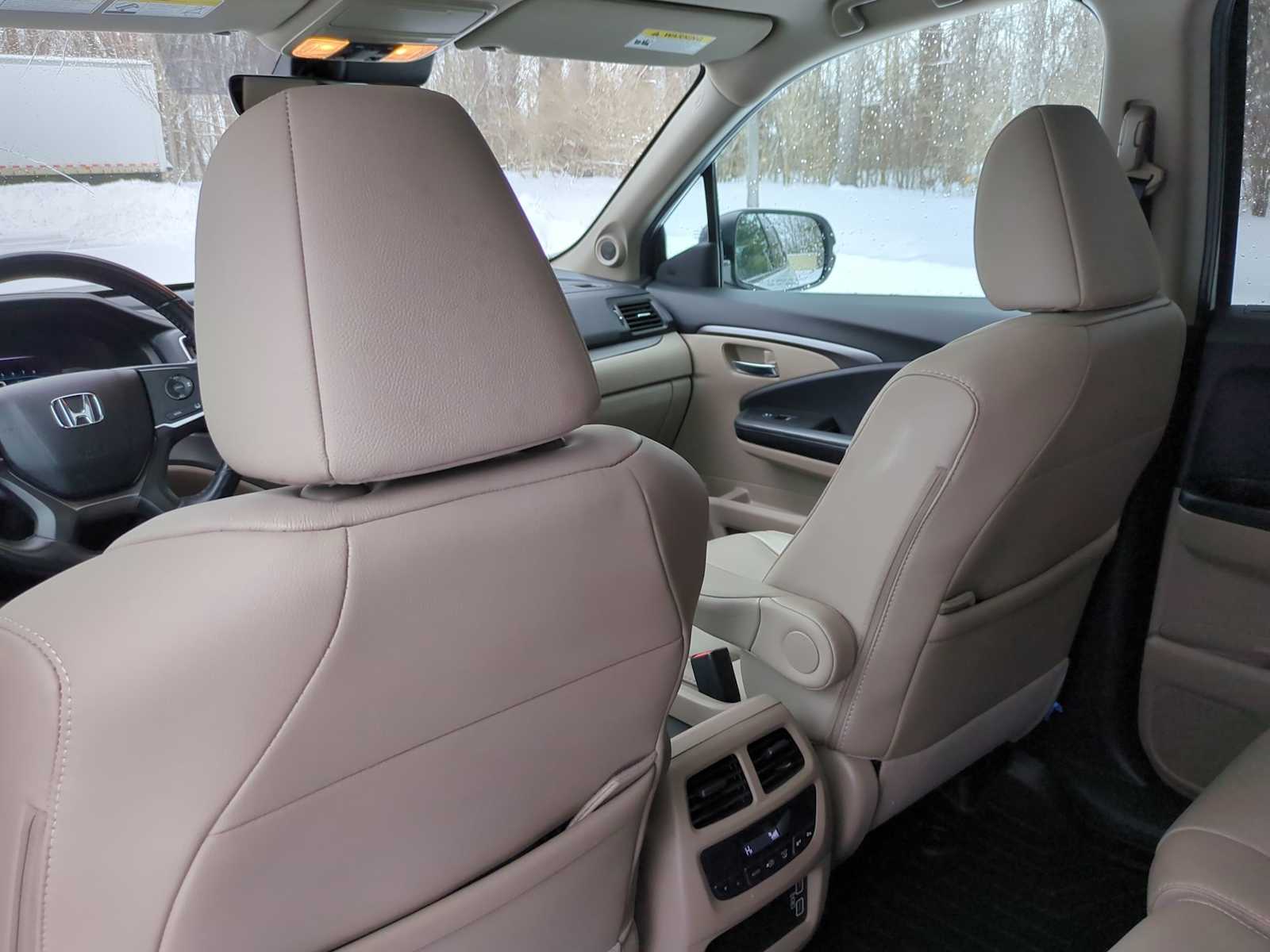 Thumbnail: 2020 Honda Pilot - 18