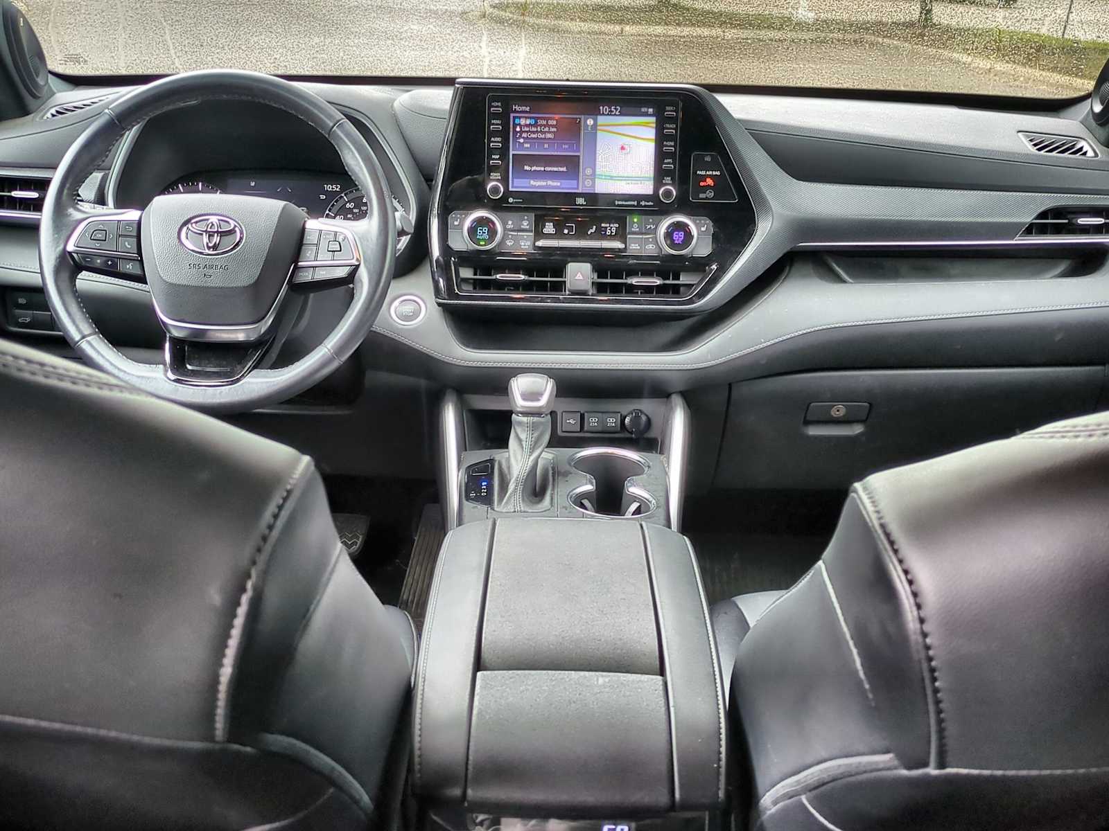 Thumbnail: 2021 Toyota Highlander - 16