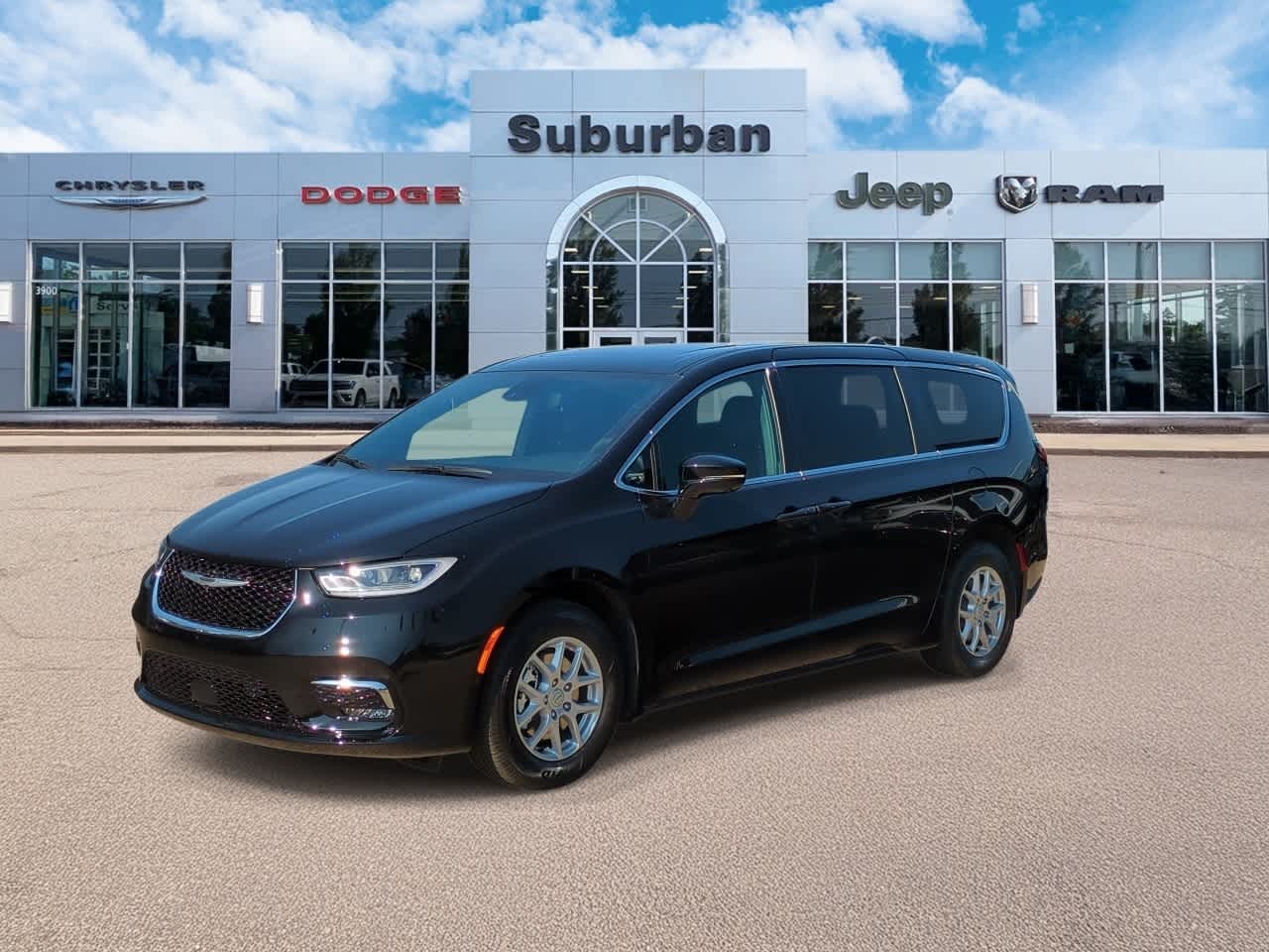 Thumbnail: 2026 Chrysler Pacifica - 3