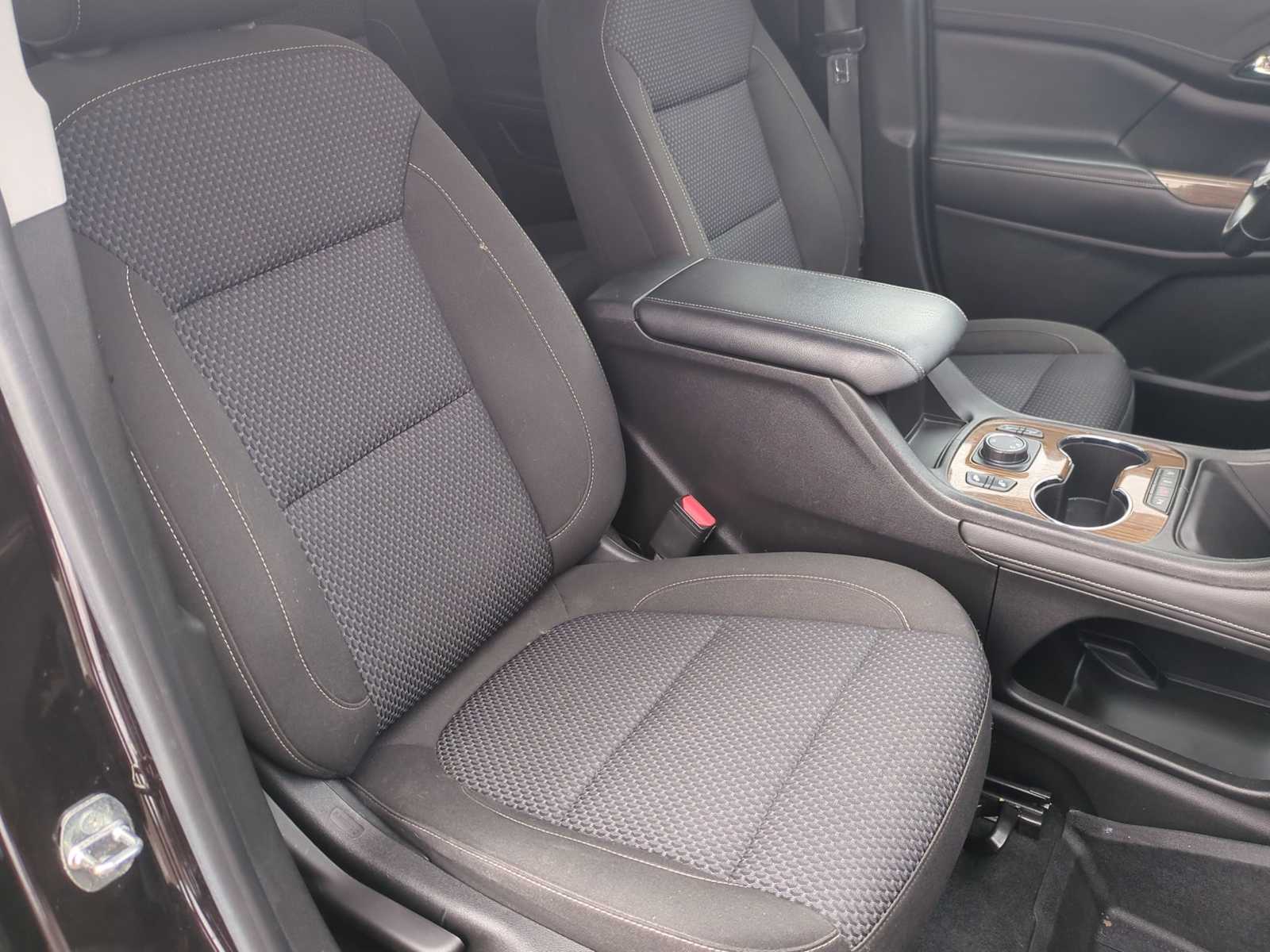 Thumbnail: 2020 GMC Acadia - 31