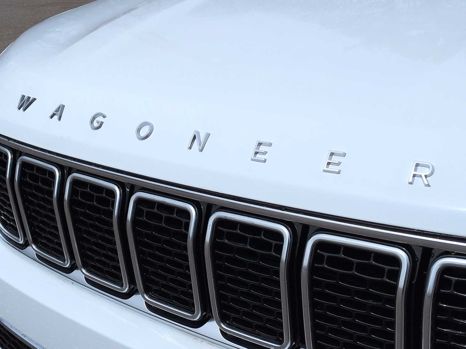 Thumbnail: 2025 Jeep Wagoneer - 12