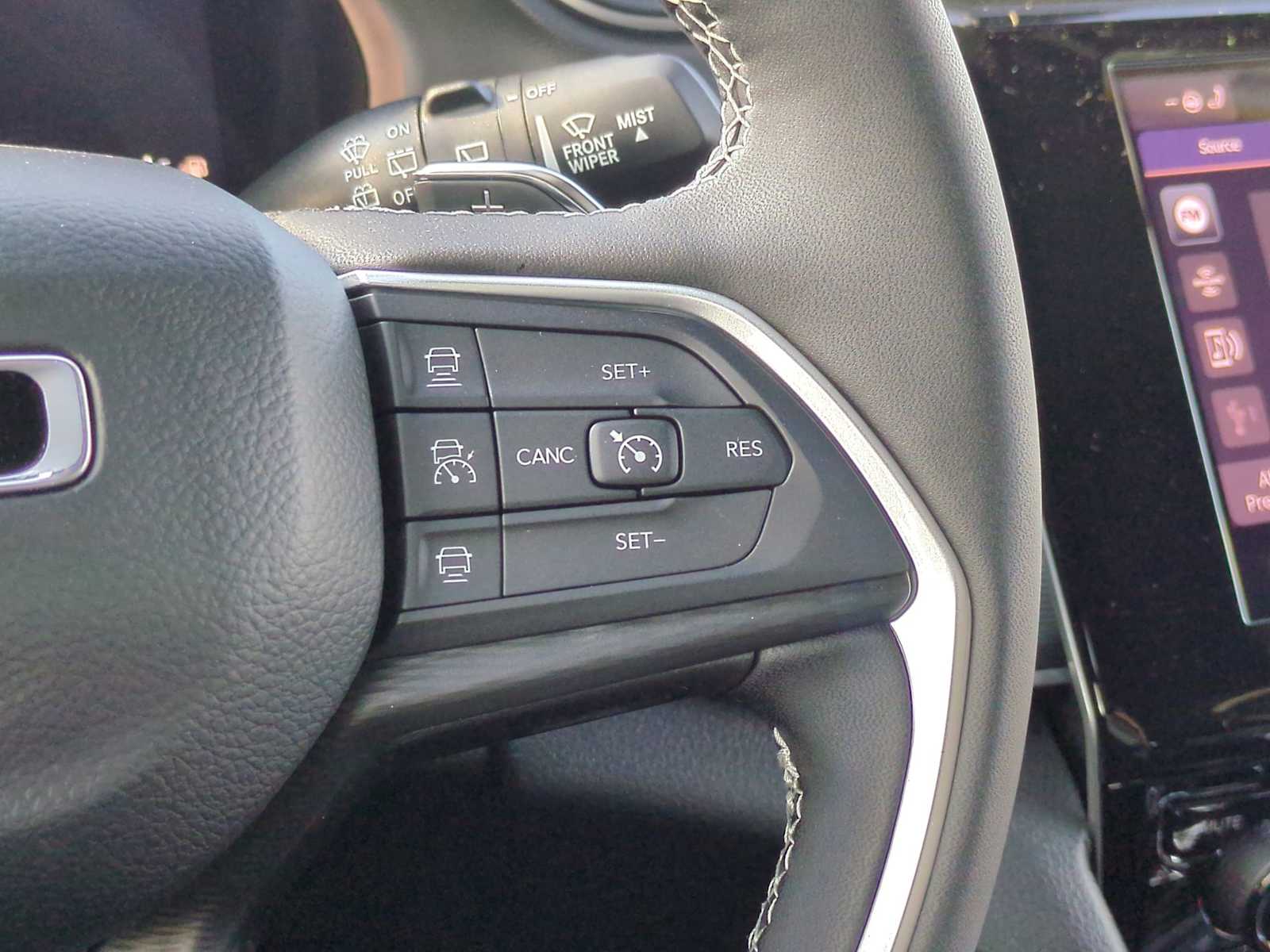 Thumbnail: 2025 Jeep Grand Cherokee - 24