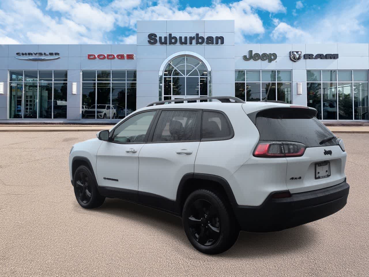 Thumbnail: 2019 Jeep Cherokee - 6