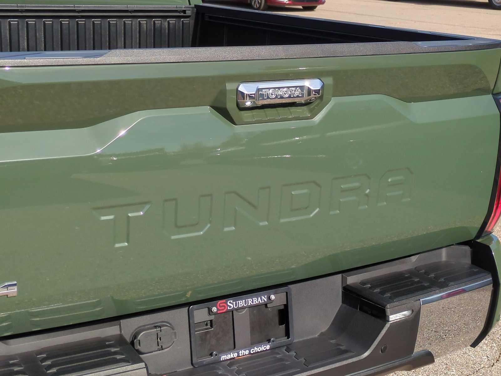 Thumbnail: 2022 Toyota Tundra - 12