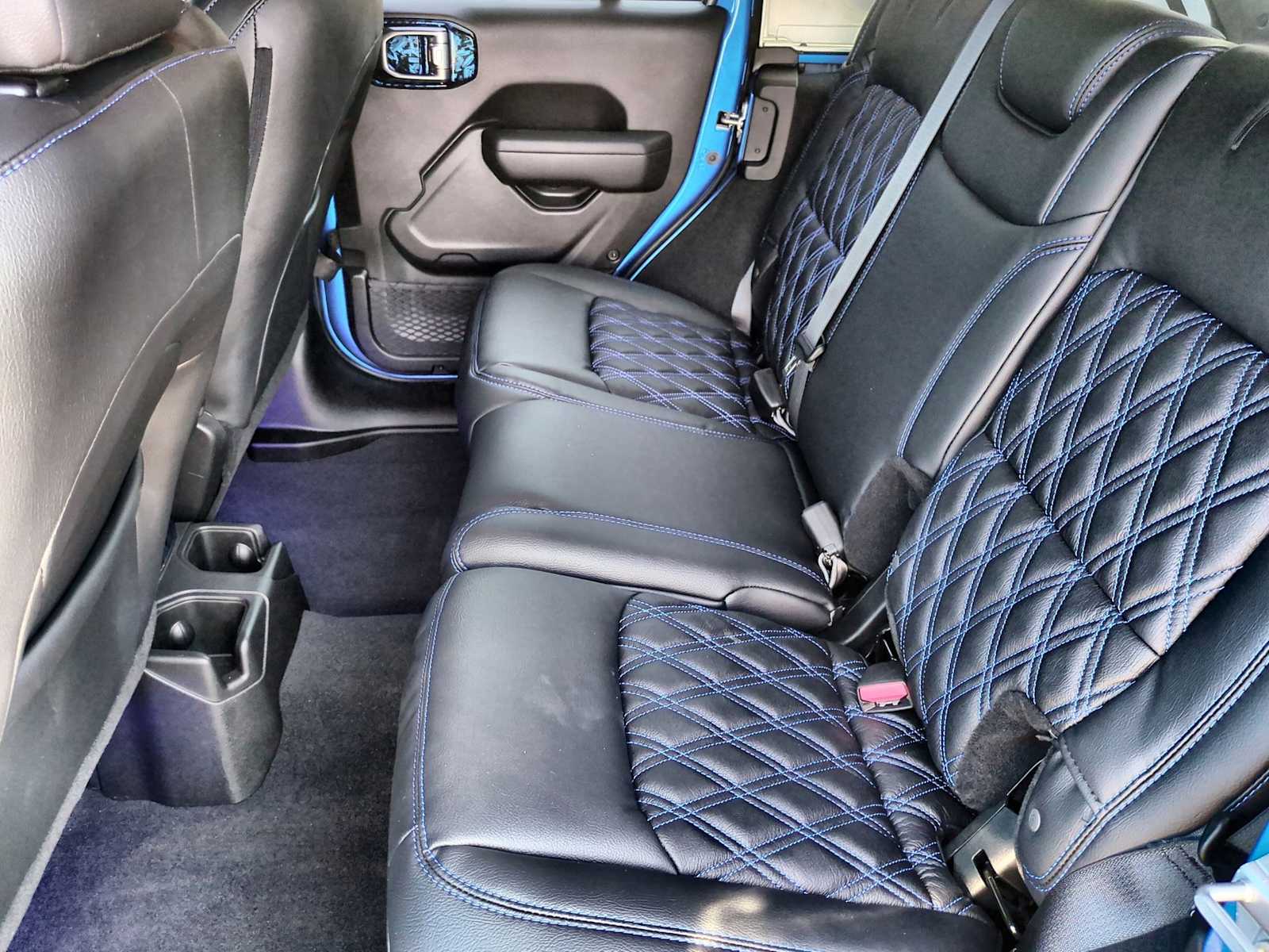 Thumbnail: 2025 Jeep Wrangler - 19