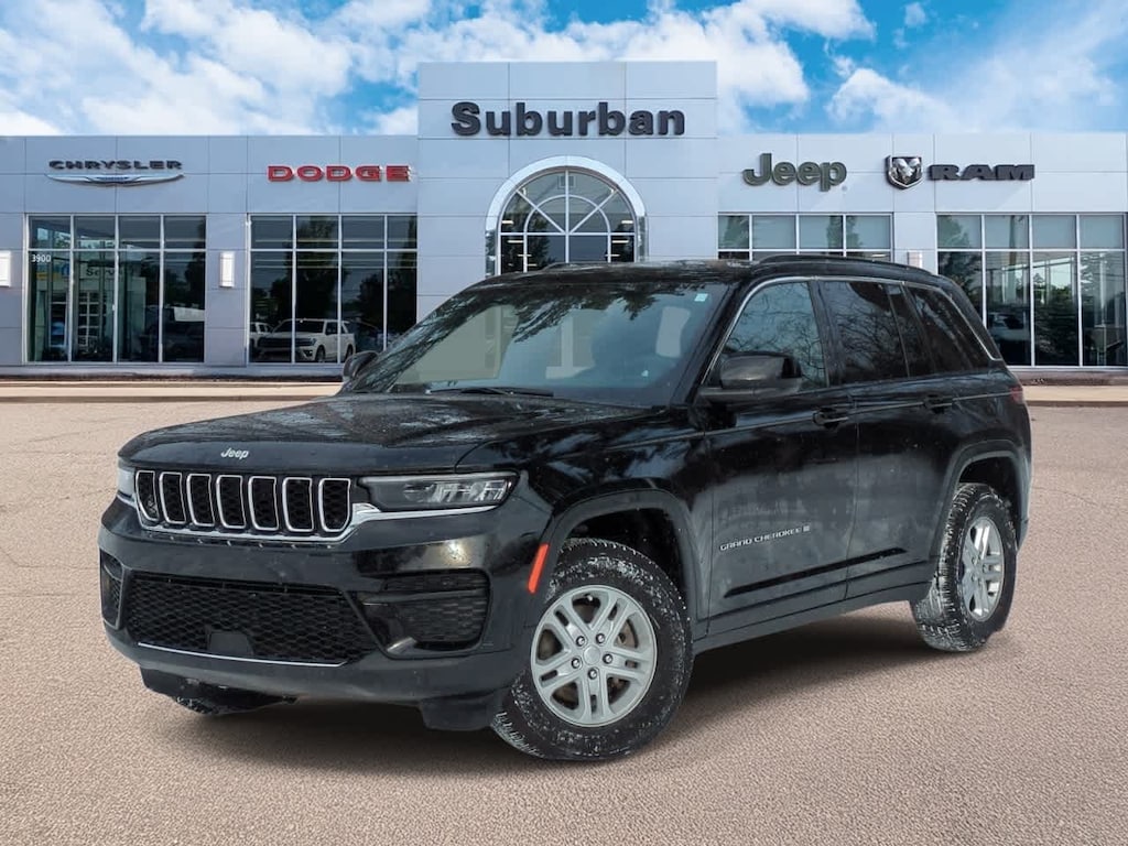 Certified 2025 Jeep Grand Cherokee Laredo SUV