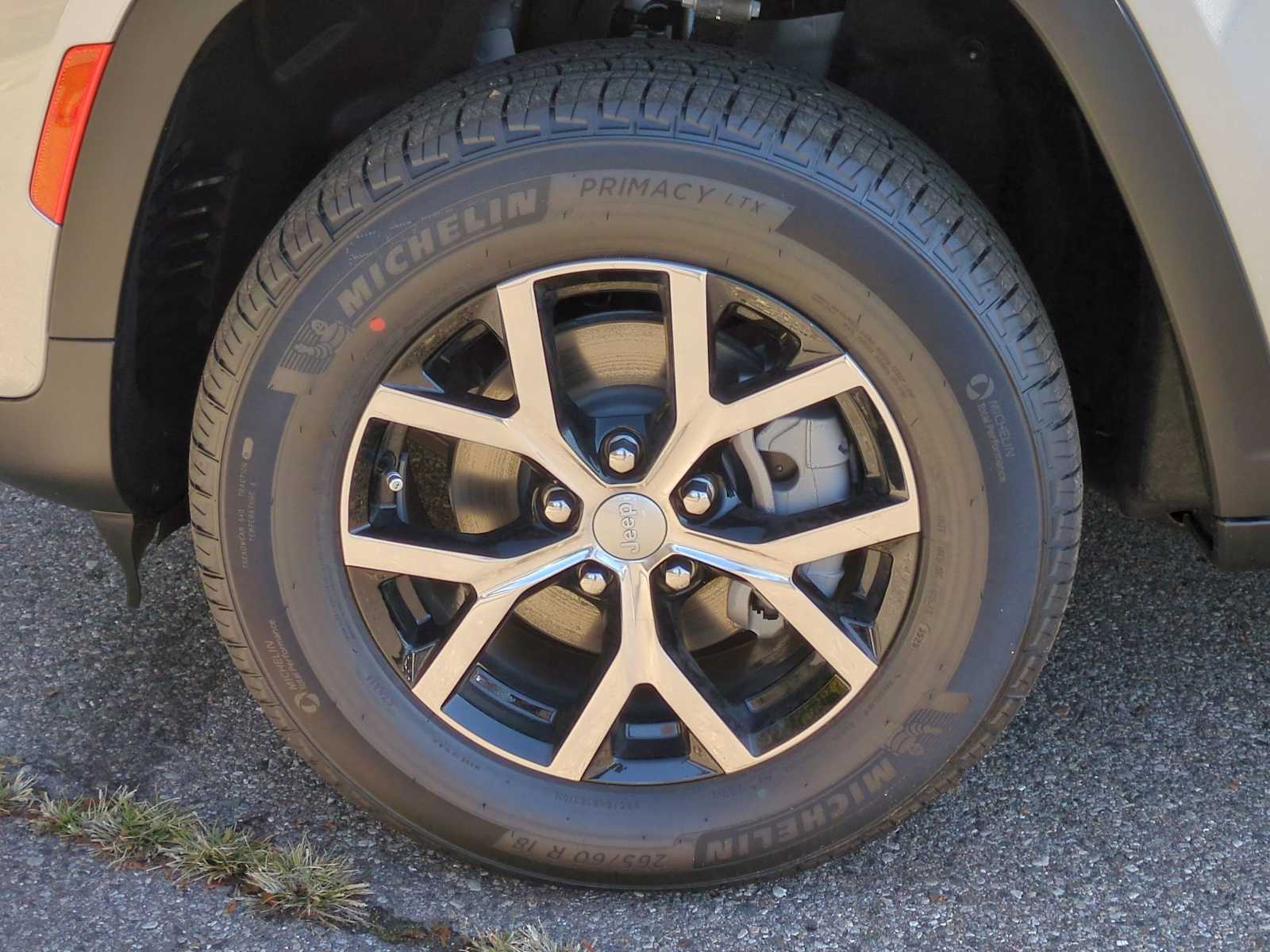 Thumbnail: 2025 Jeep Grand Cherokee - 14