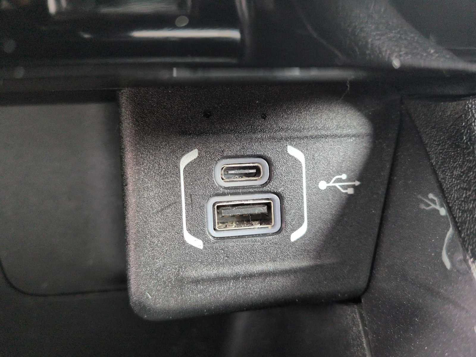 Thumbnail: 2022 Jeep Compass - 33