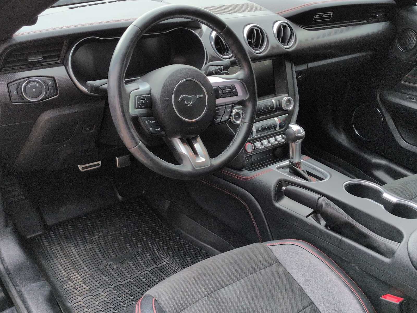 Thumbnail: 2019 Ford Mustang - 10