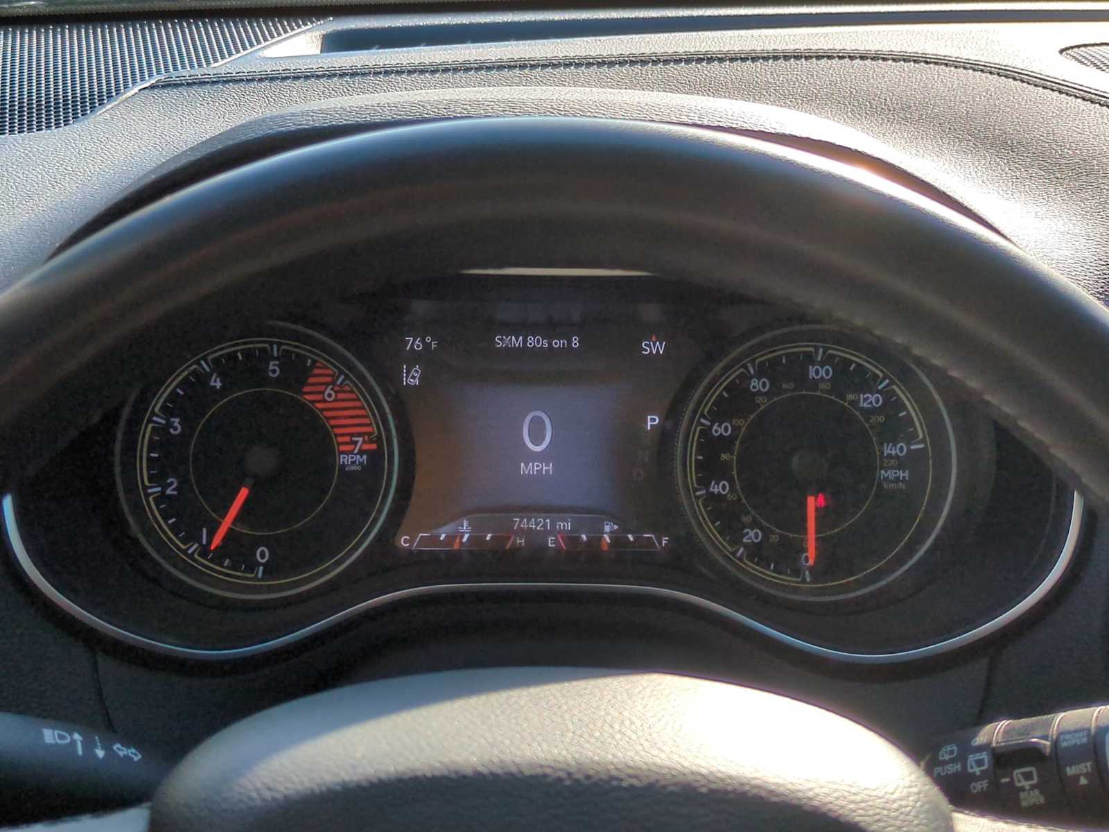 Thumbnail: 2022 Jeep Cherokee - 35