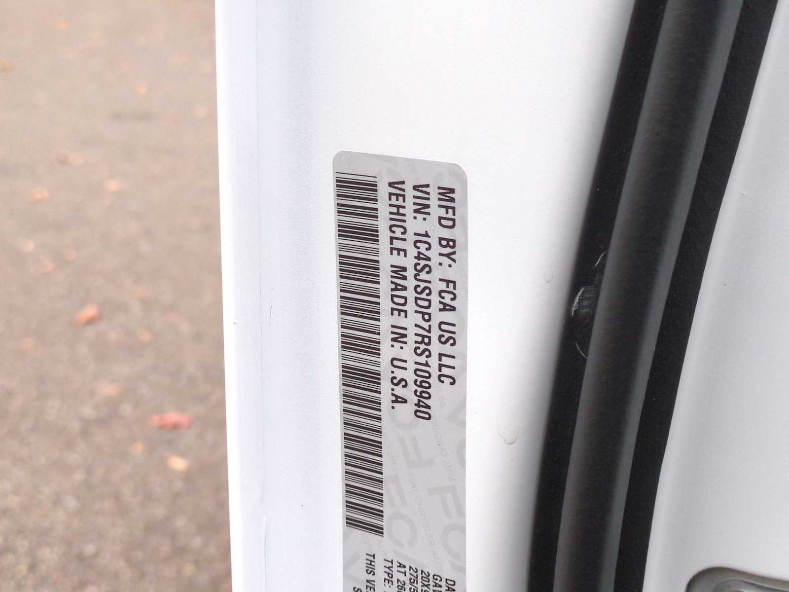 Thumbnail: 2024 Jeep Wagoneer - 35