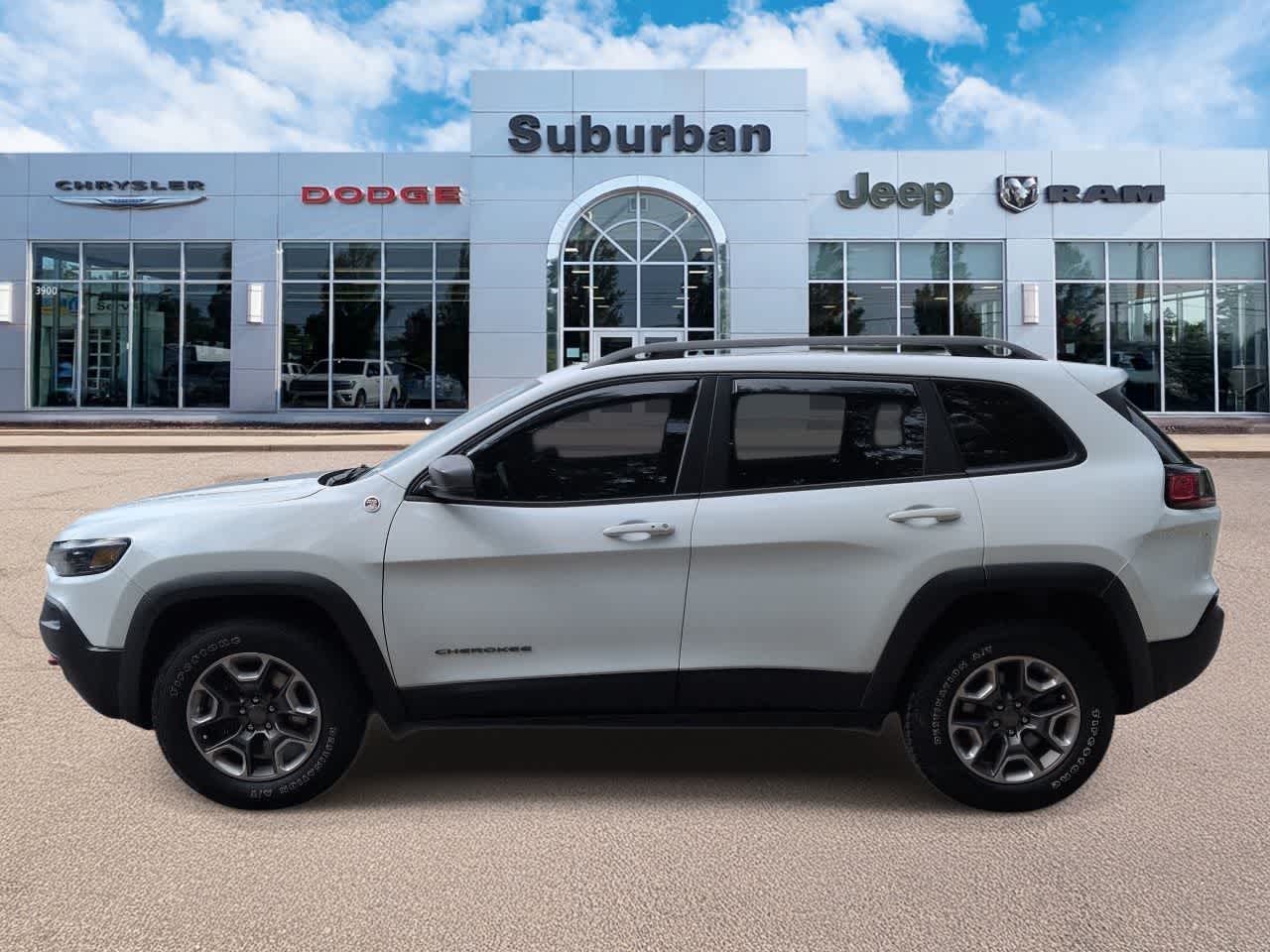Thumbnail: 2020 Jeep Cherokee - 4