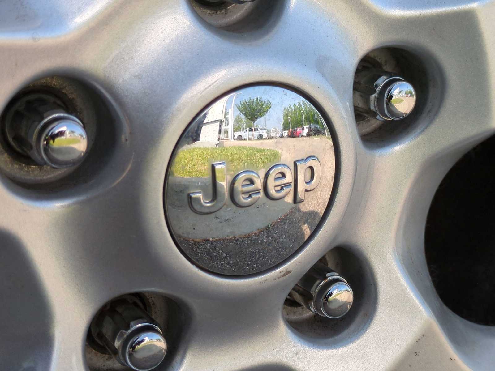 2015 Jeep Wrangler Unlimited Sahara 12