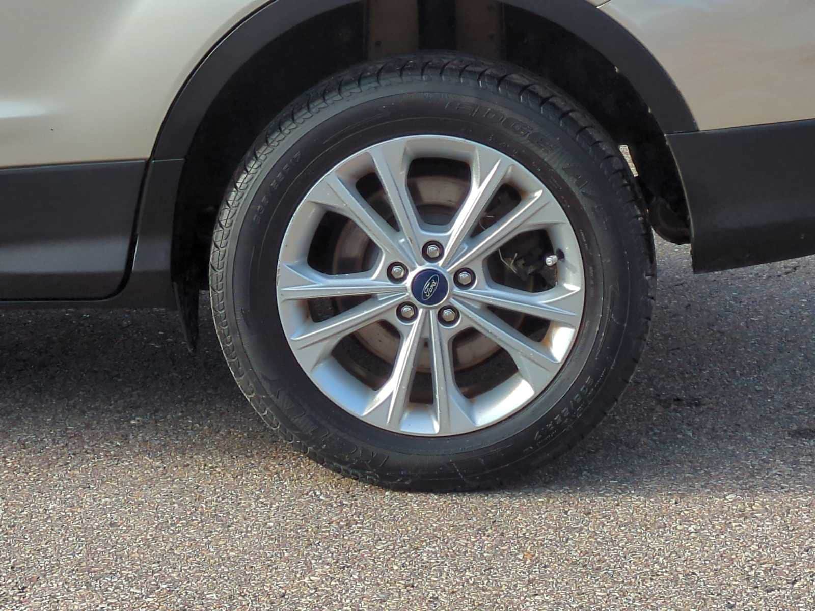 Thumbnail: 2018 Ford Escape - 14