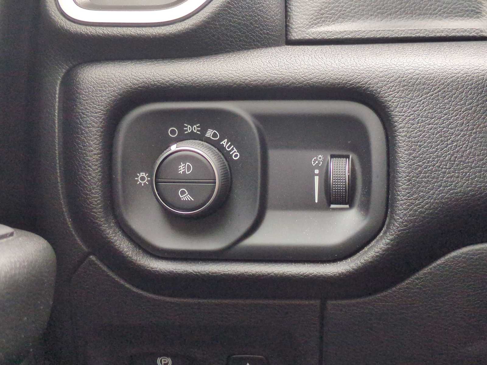 Thumbnail: 2022 RAM 1500 - 27