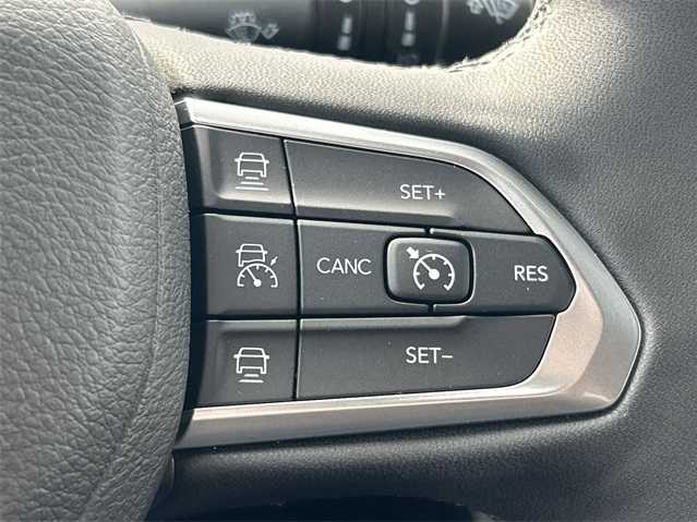 Thumbnail: 2024 Jeep Compass - 18