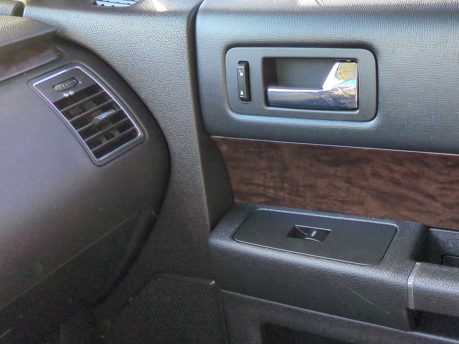 Thumbnail: 2015 Ford Flex - 35