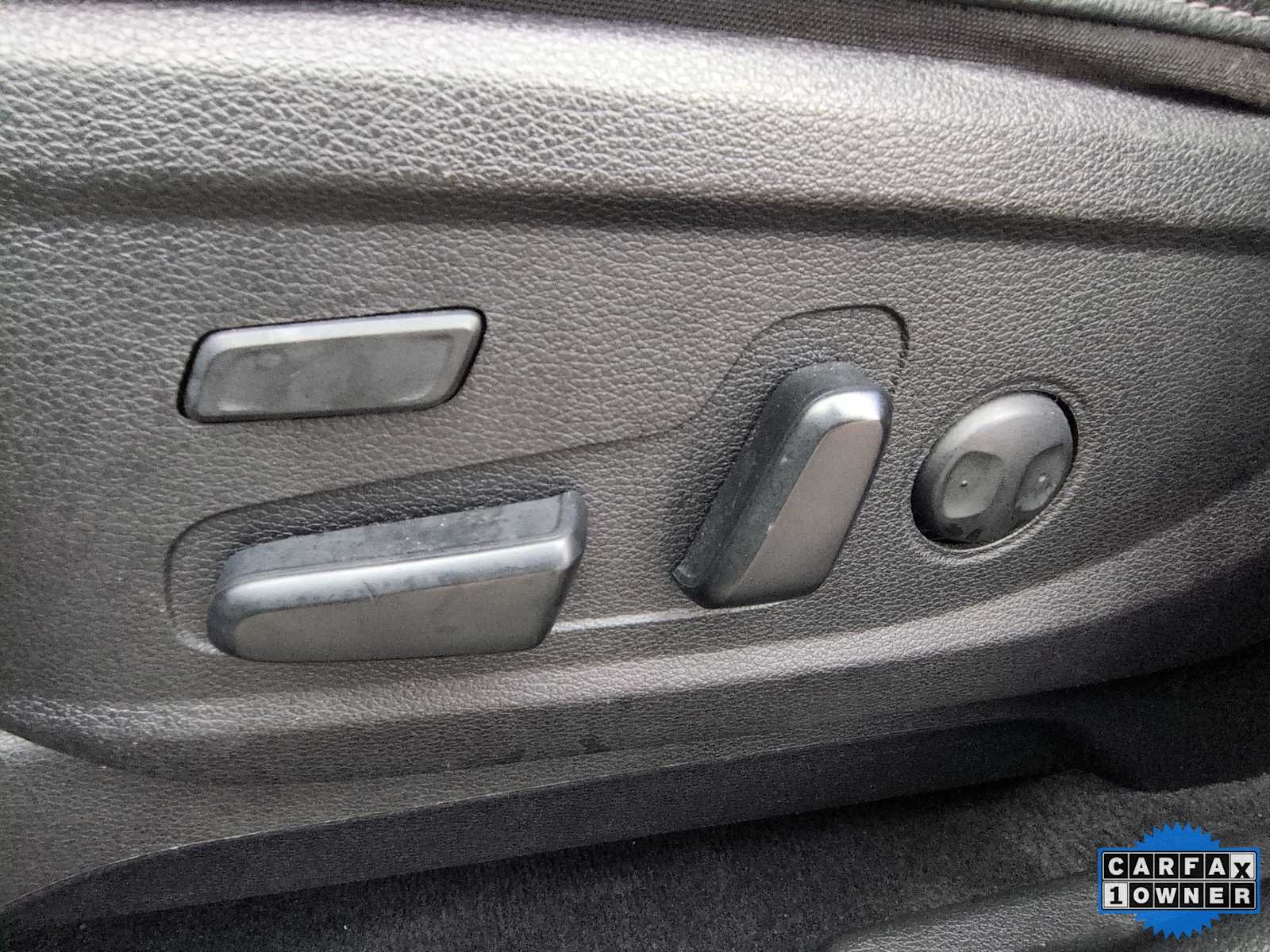 Thumbnail: 2021 Kia Telluride - 24