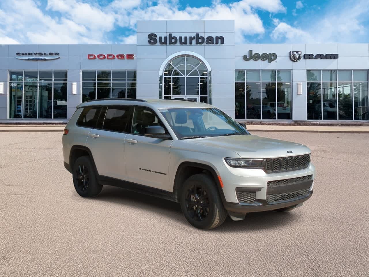 Thumbnail: 2024 Jeep Grand Cherokee L - 2