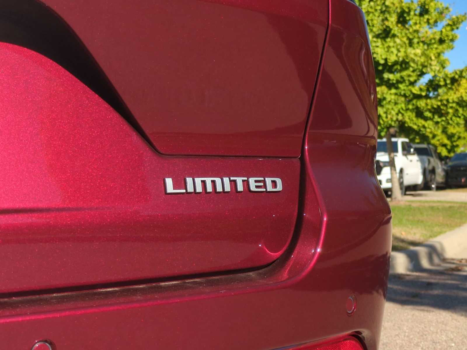 Thumbnail: 2025 Jeep Grand Cherokee - 37