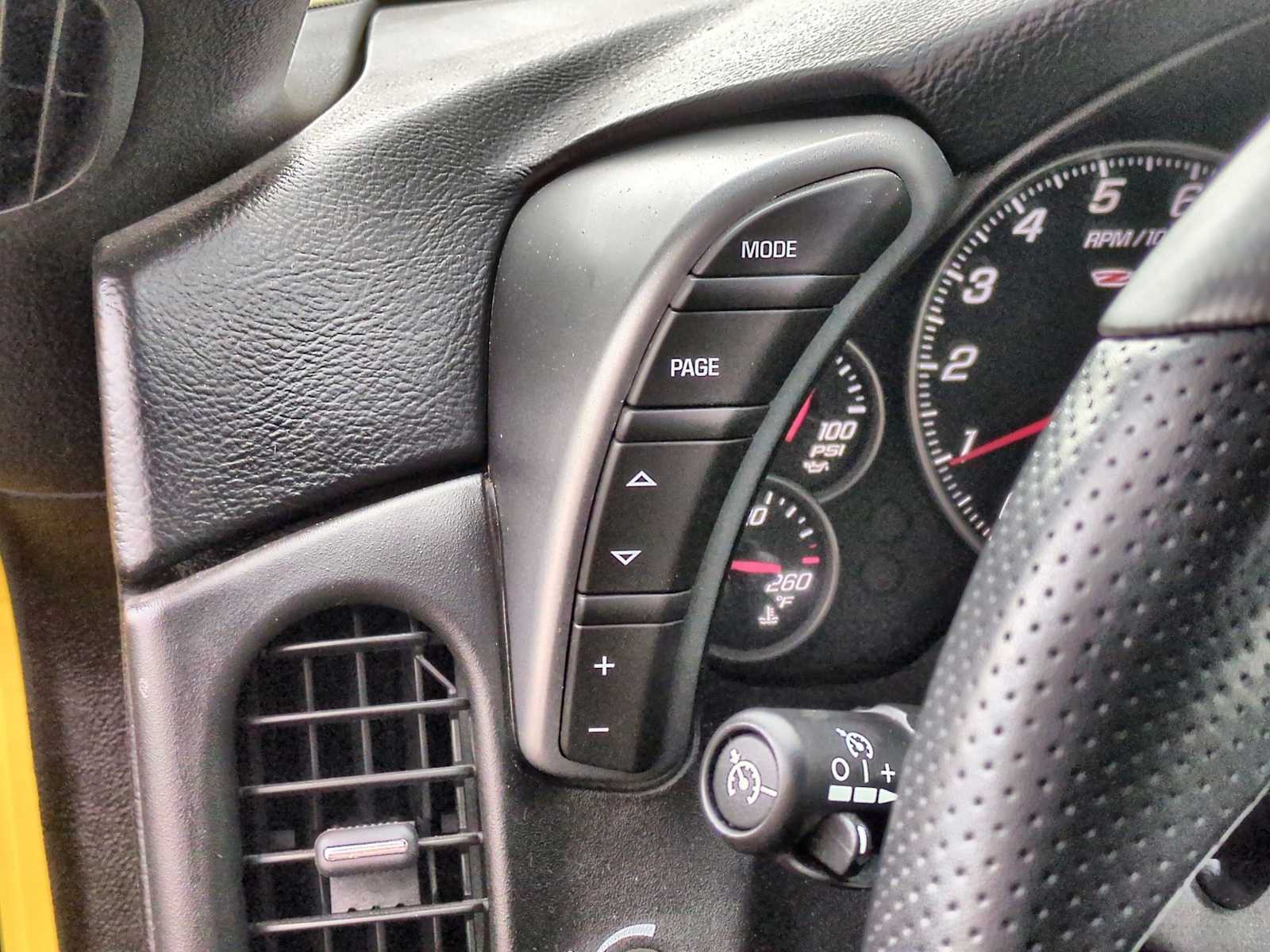 Thumbnail: 2006 Chevrolet Corvette - 19