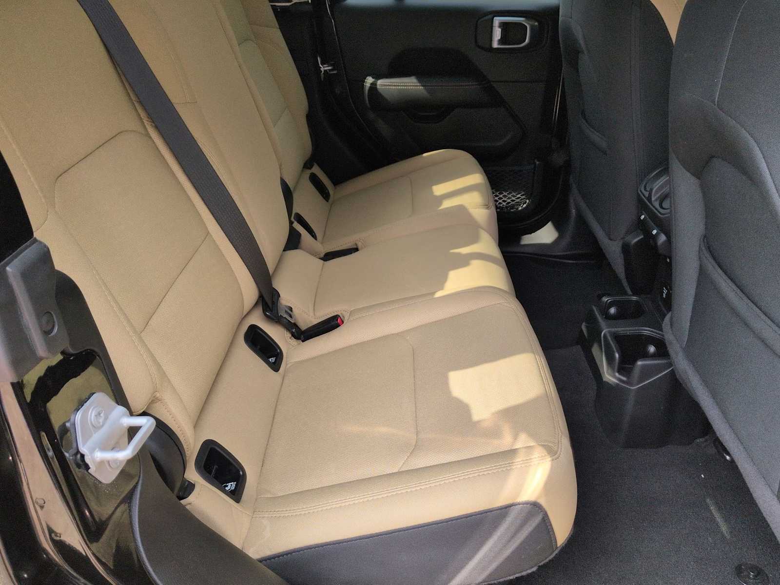 Thumbnail: 2023 Jeep Gladiator - 20