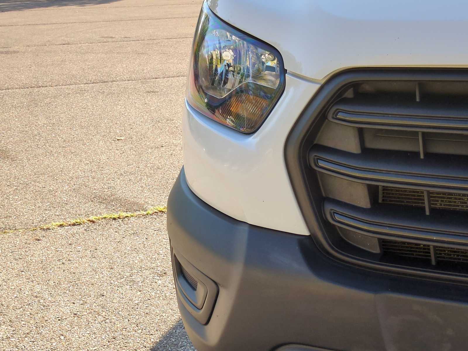 Thumbnail: 2020 Ford Econoline - 11