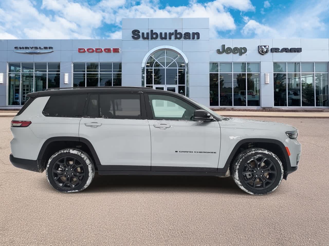 Thumbnail: 2025 Jeep Grand Cherokee L - 9