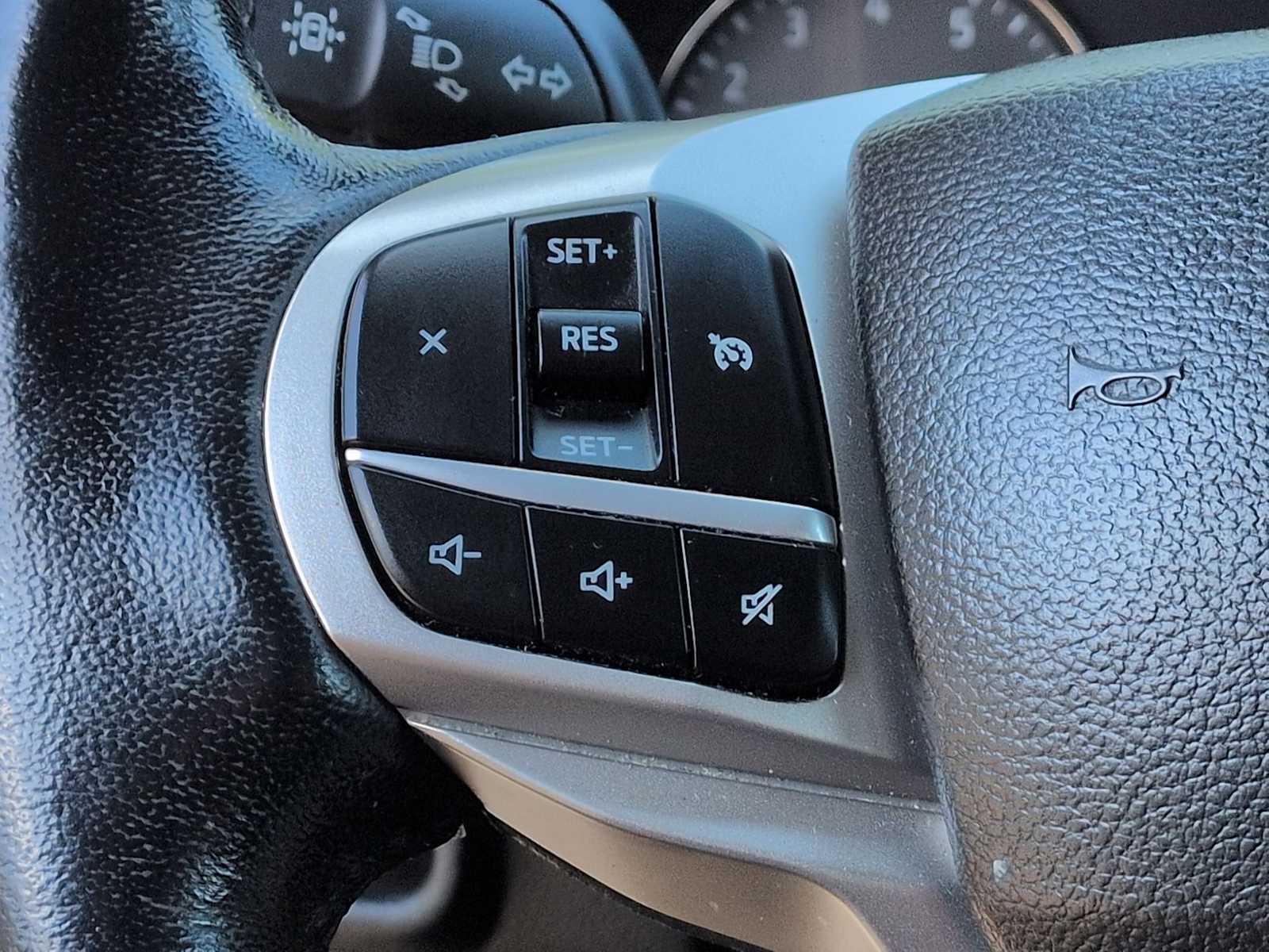 Thumbnail: 2022 Ford Explorer - 23