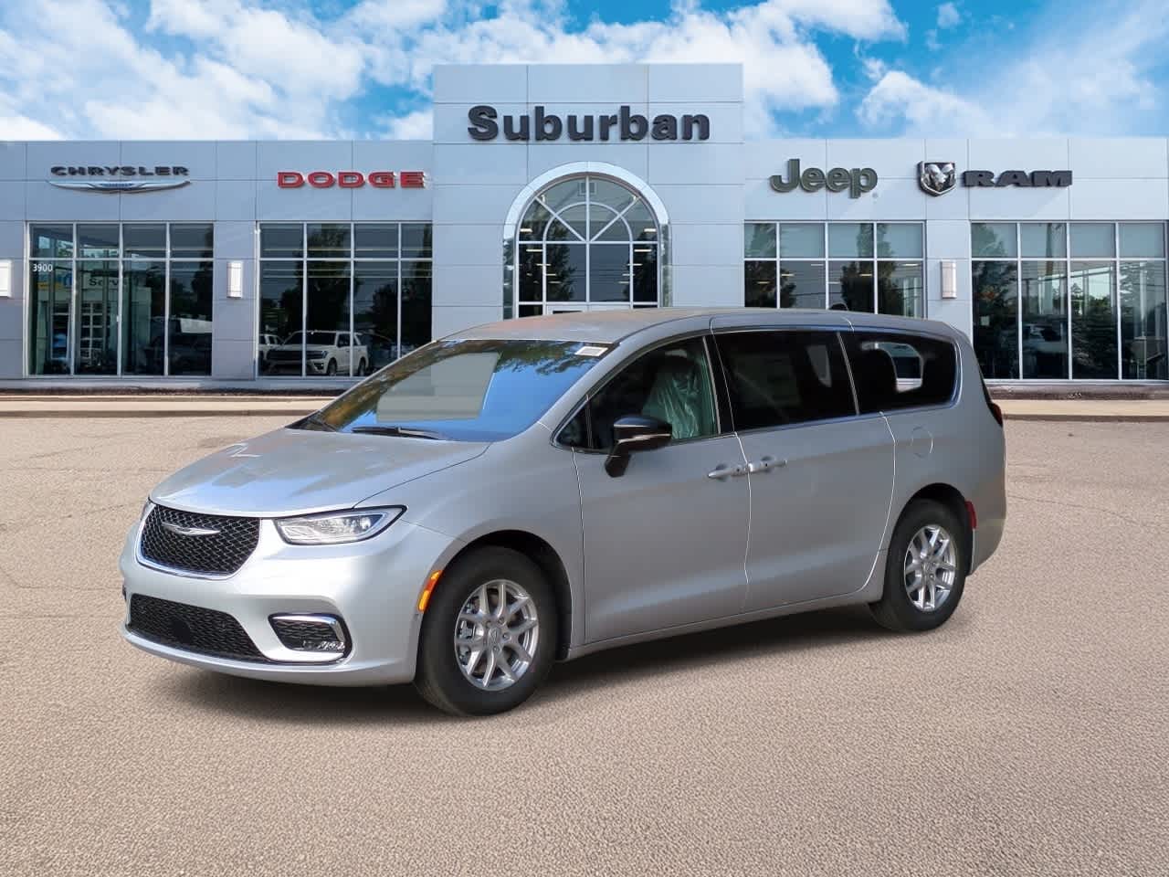 Thumbnail: 2026 Chrysler Pacifica - 4