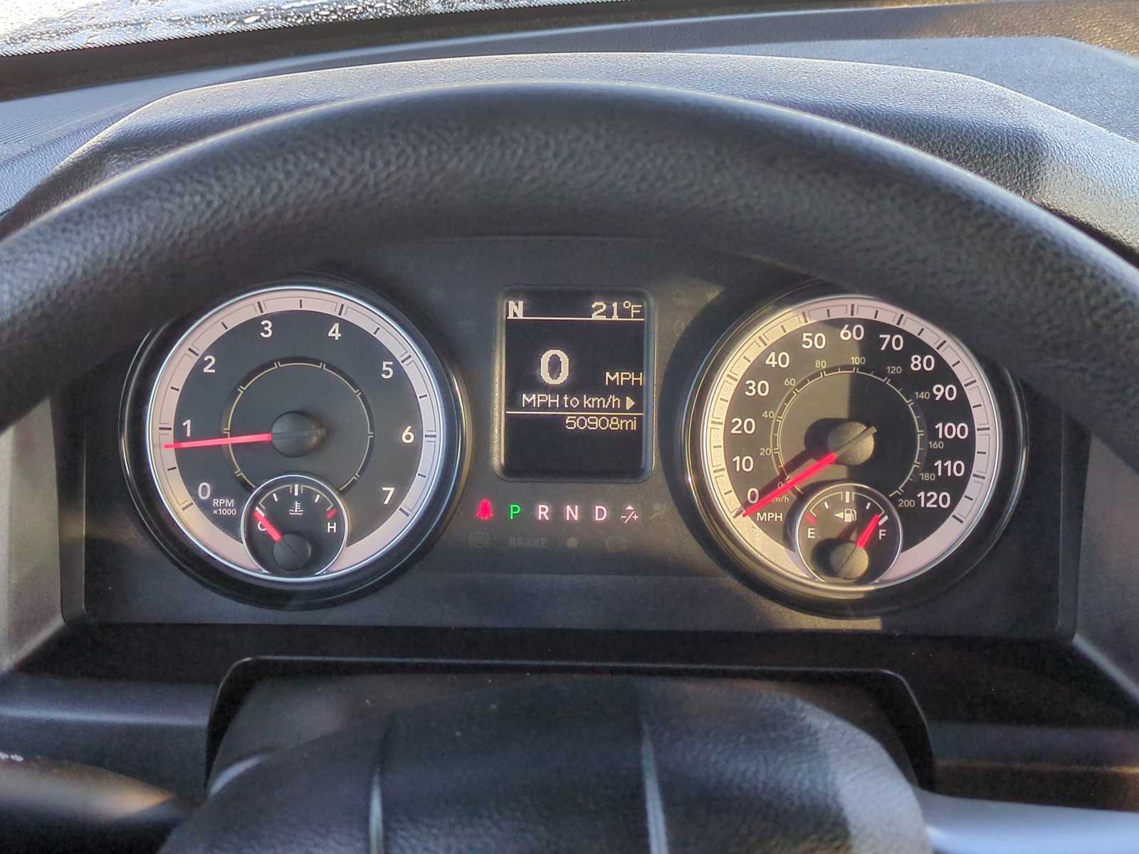 Thumbnail: 2024 RAM 1500 Classic - 33