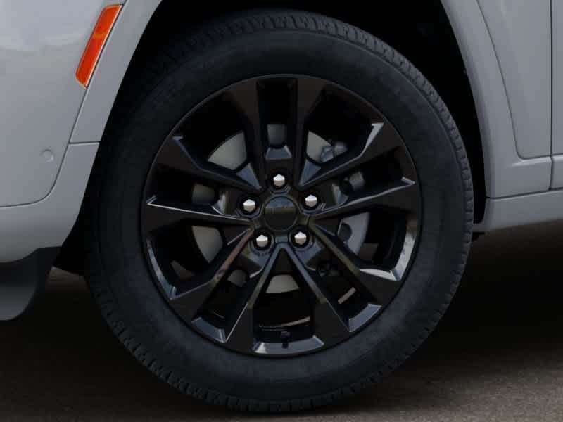 Thumbnail: 2026 Jeep Grand Cherokee - 8