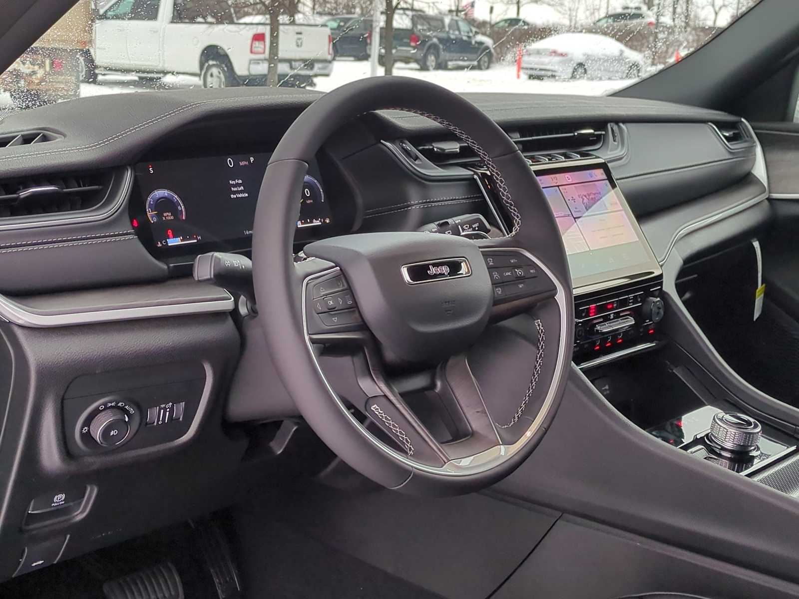 Thumbnail: 2025 Jeep Grand Cherokee L - 10