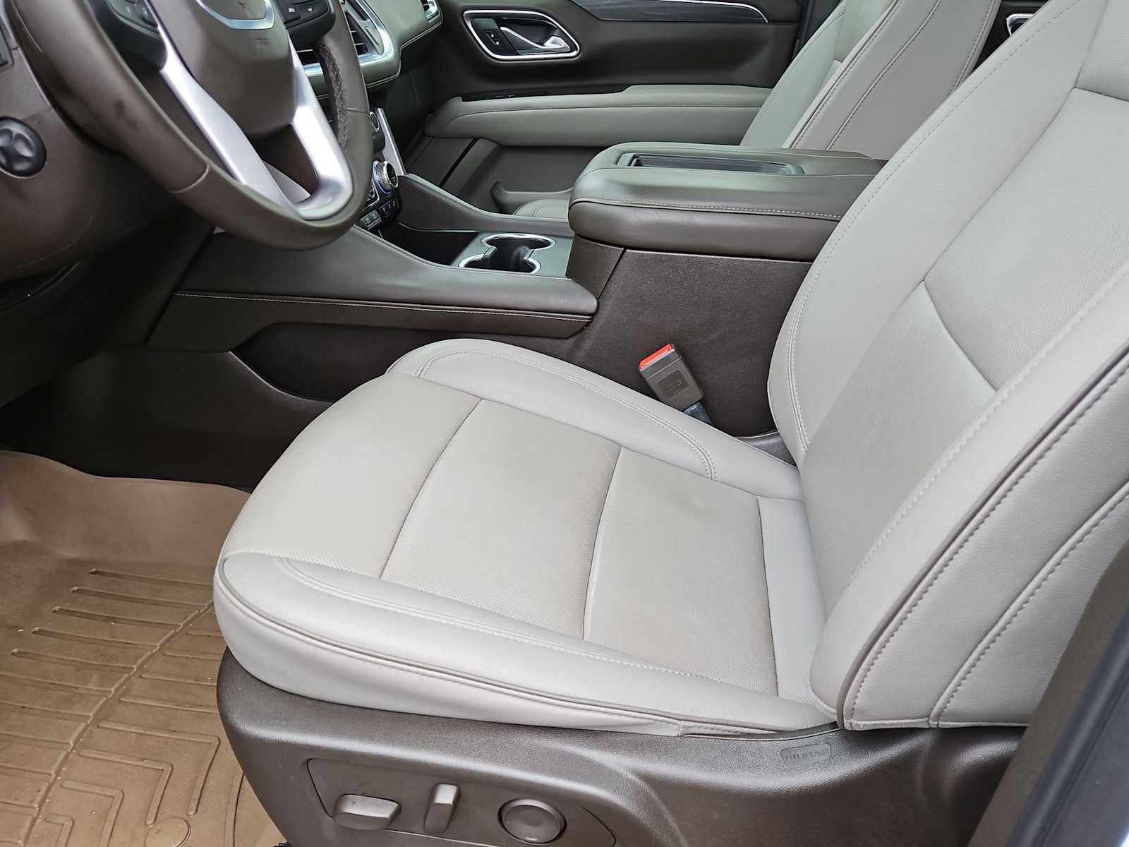 Thumbnail: 2024 GMC Yukon XL - 17