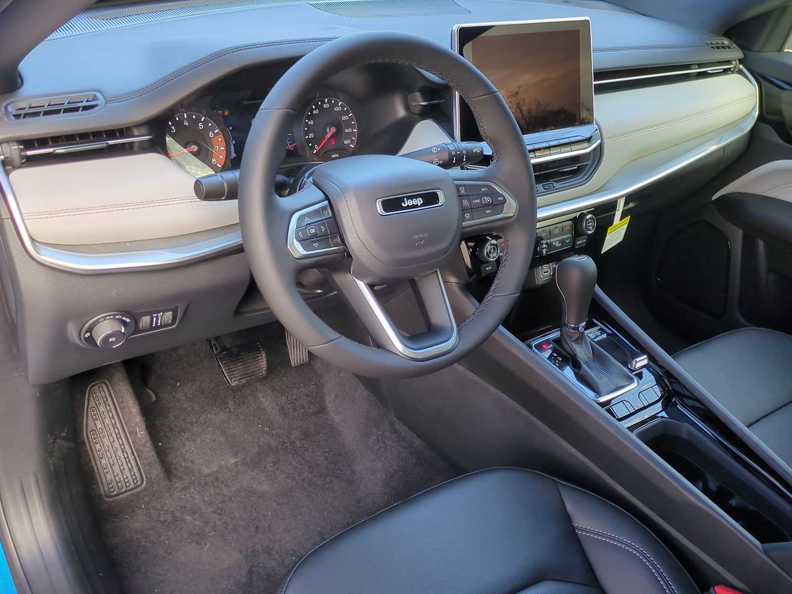 Thumbnail: 2026 Jeep Compass - 10