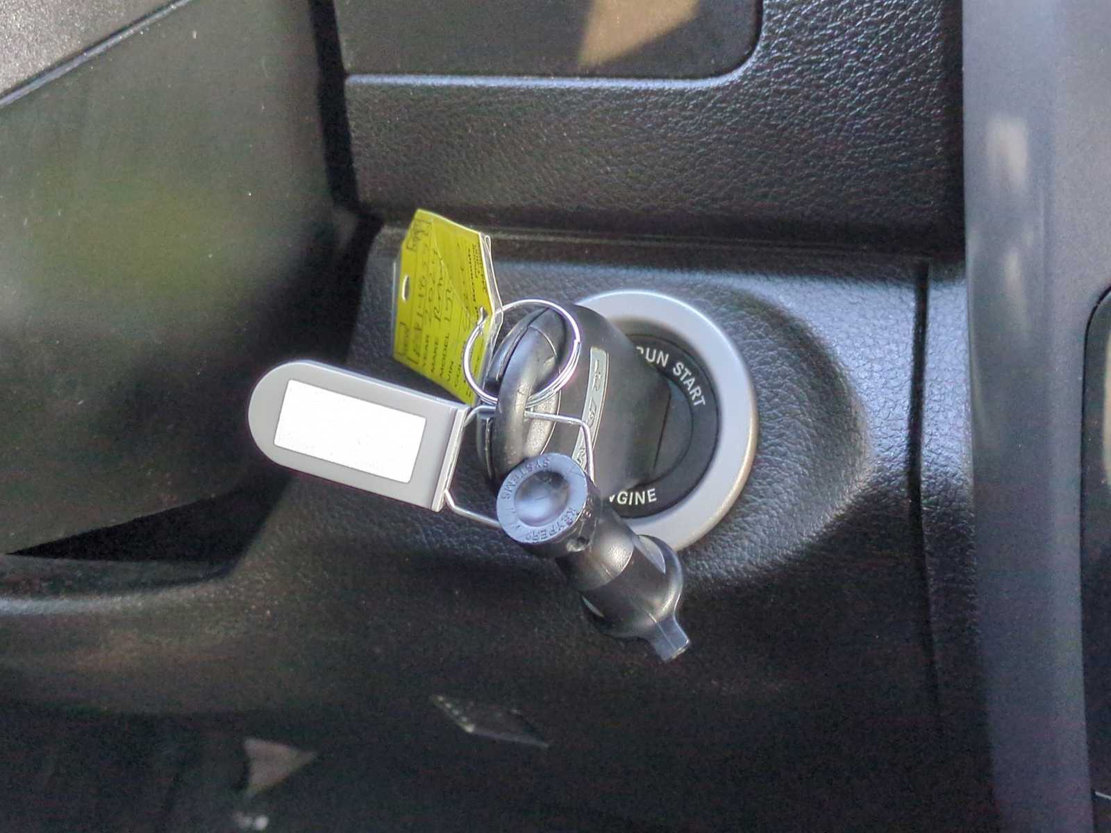 Thumbnail: 2024 RAM 1500 Classic - 34