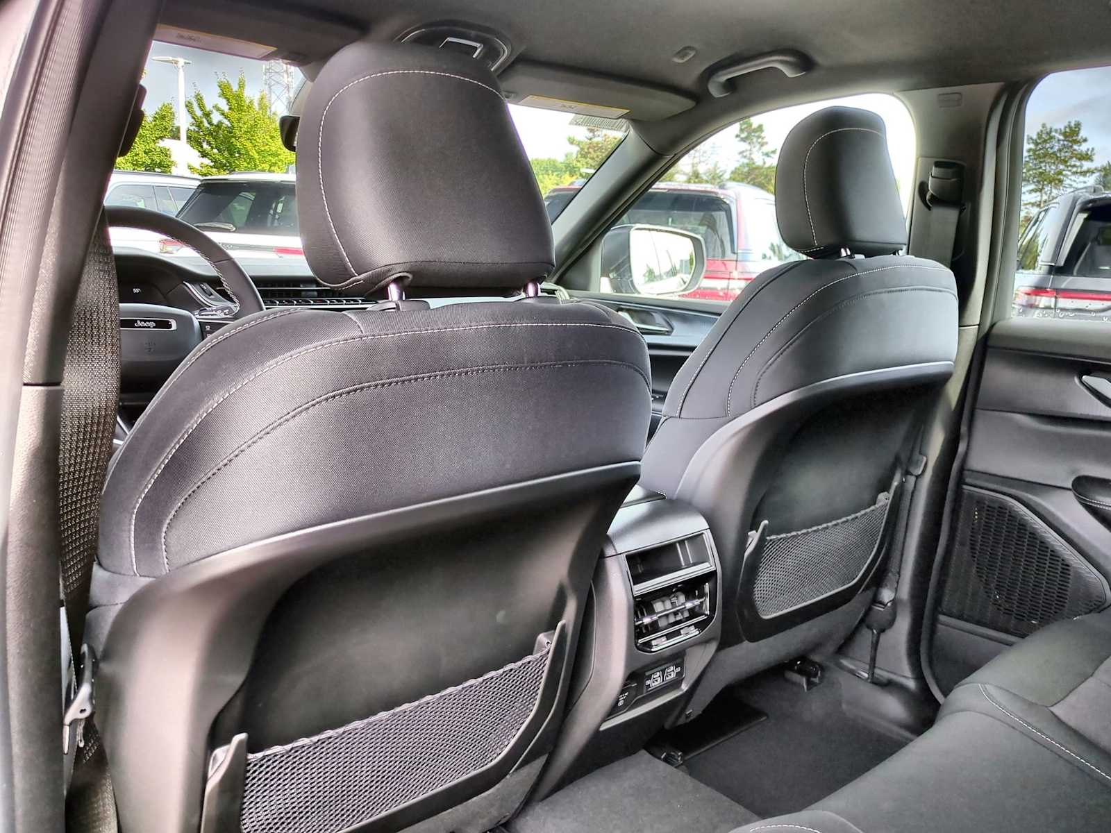 Thumbnail: 2025 Jeep Grand Cherokee - 18