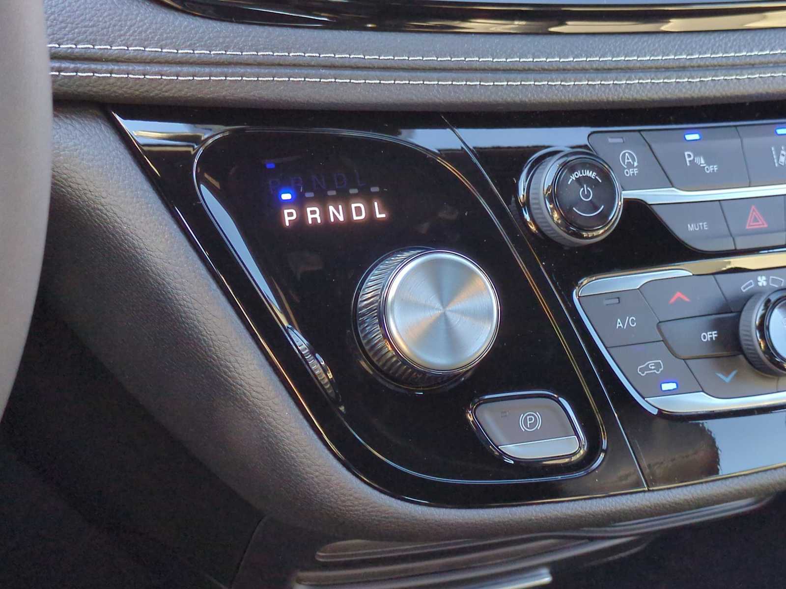 Thumbnail: 2026 Chrysler Pacifica - 31