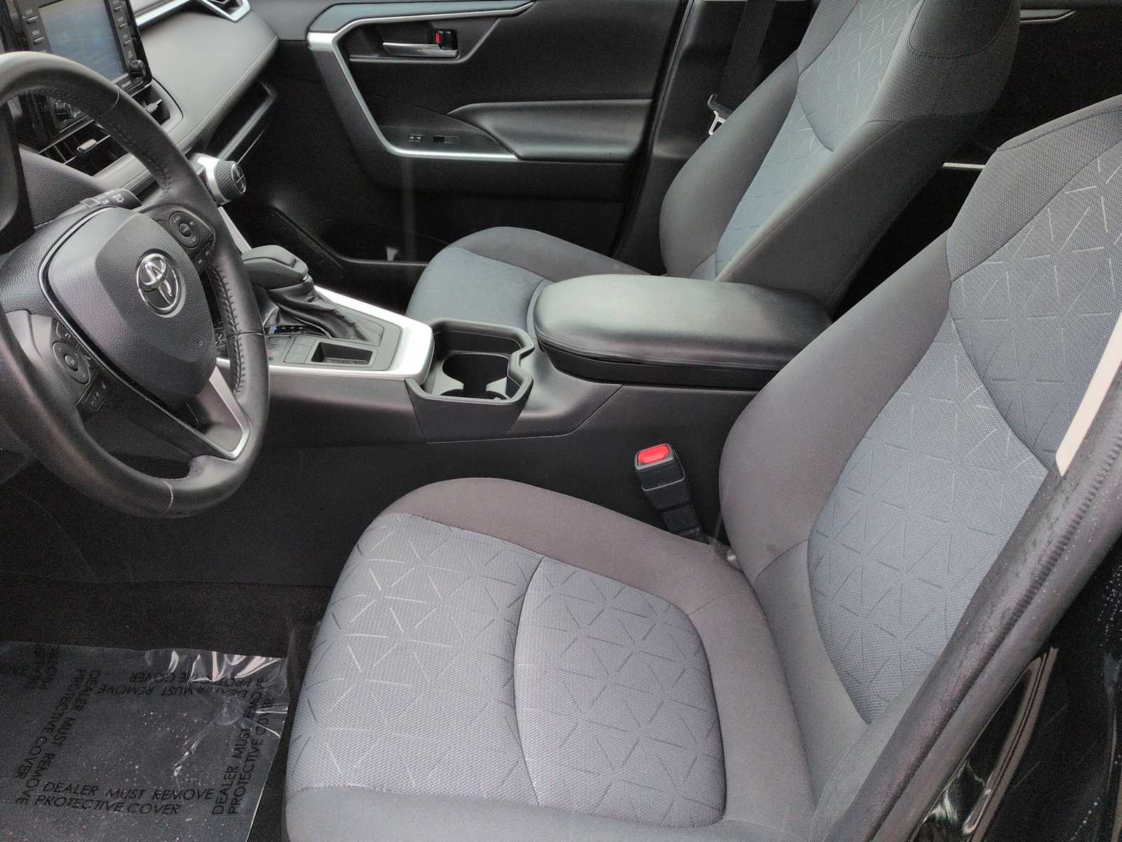 Thumbnail: 2020 Toyota RAV4 - 17