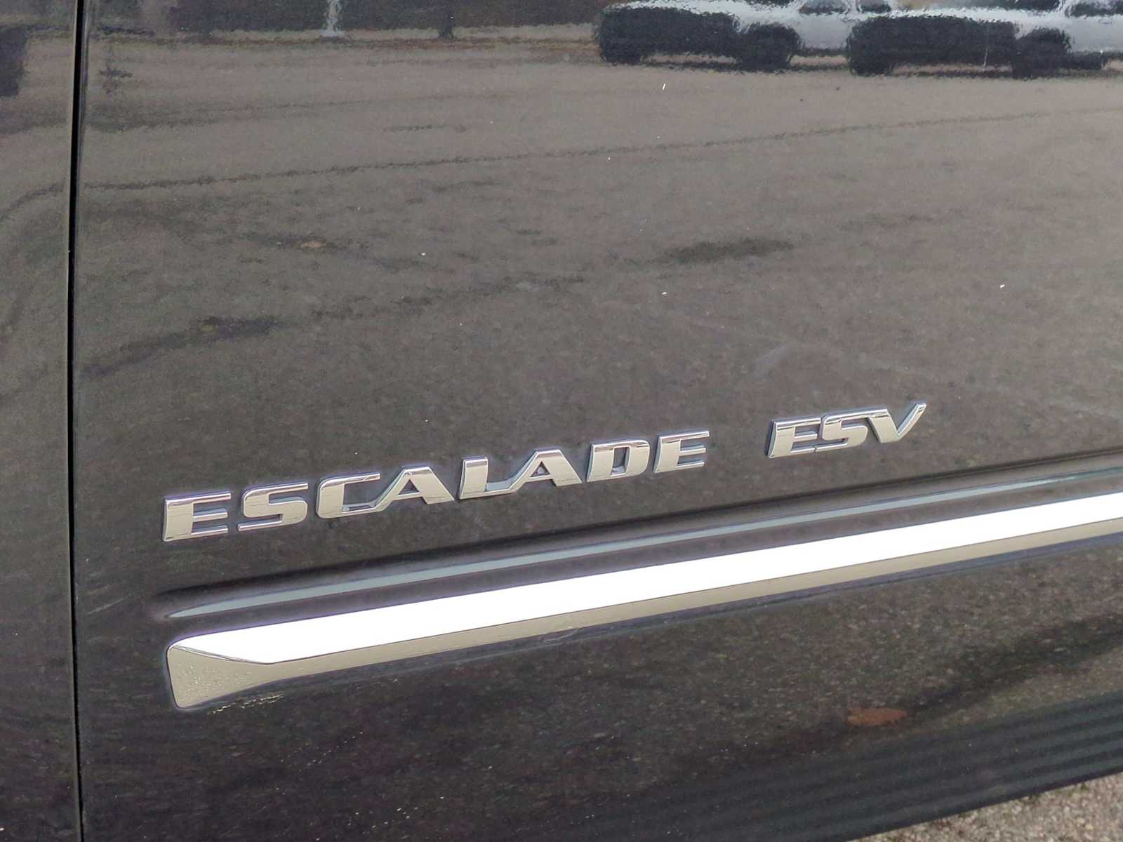 Thumbnail: 2013 Cadillac Escalade - 13