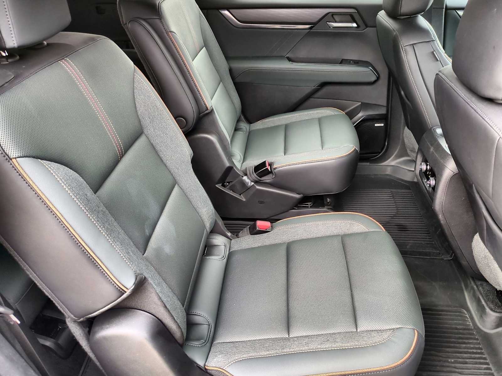 Thumbnail: 2024 GMC Acadia - 20