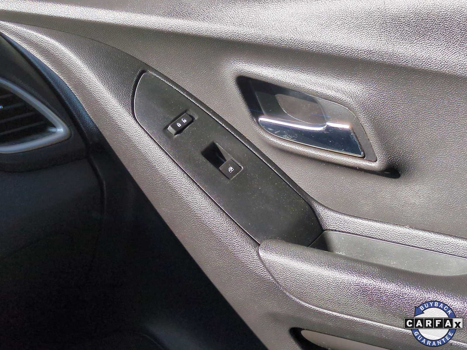 Thumbnail: 2019 Chevrolet Trax - 35