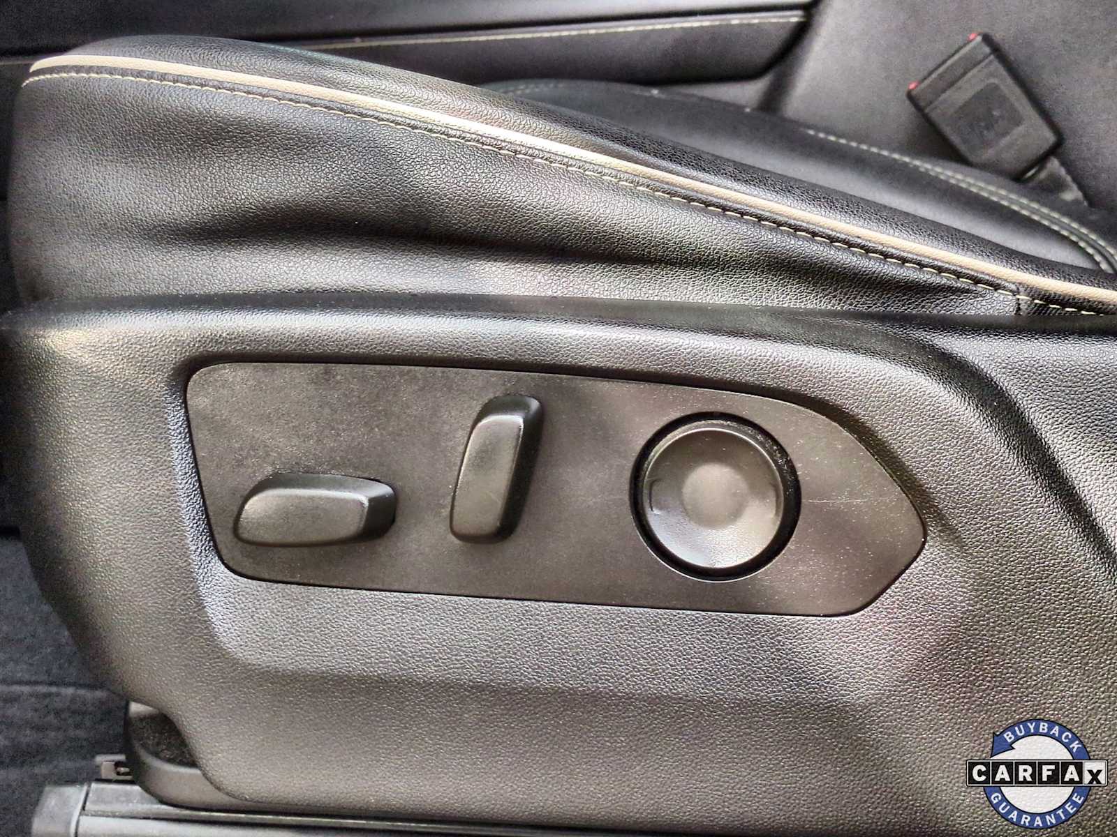 Thumbnail: 2022 GMC Yukon - 17